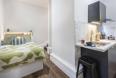 1 bed studio, Great George Street, Leeds, LS13DL - Image 3